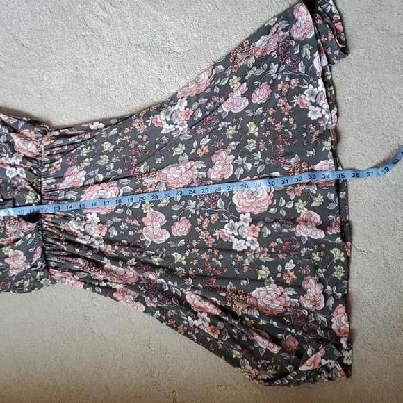 Loft Dark Gray Floral Ruffle Back Sleeveless Dress with Tassel Tie, Size SP - Picture 5 of 5